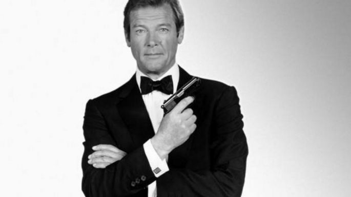 Muere el británico Roger Moore, actor de la saga James Bond