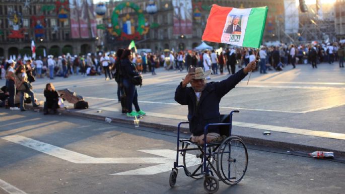 Celebran a López Obrador en el Zócalo (Fotogalería)