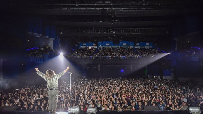 Babasónicos y su universo 'Discutible” invadieron el Pepsi Center