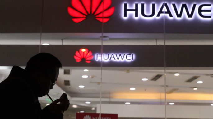 Pese a escándalo de fraude, Huawei supera en ventas a Apple