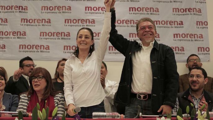 Sheinbaum suma a su campaña a líder de tribu perredista que controla parte de Iztapalapa