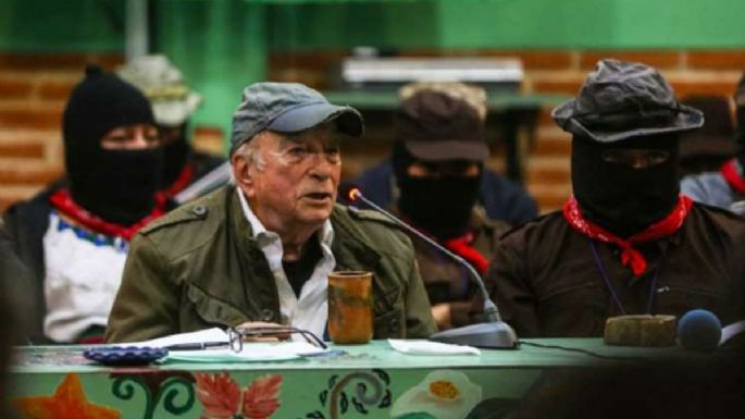 Pablo González Casanova, exrector de la UNAM, es nombrado comandante del EZLN