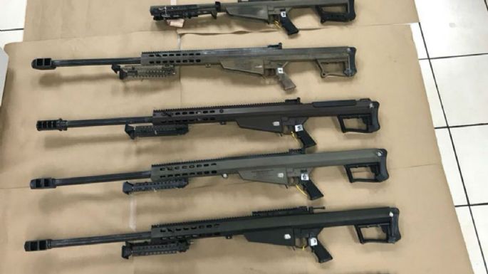 En Monterrey, capturan a 3 con 7 fusiles Barrett y droga