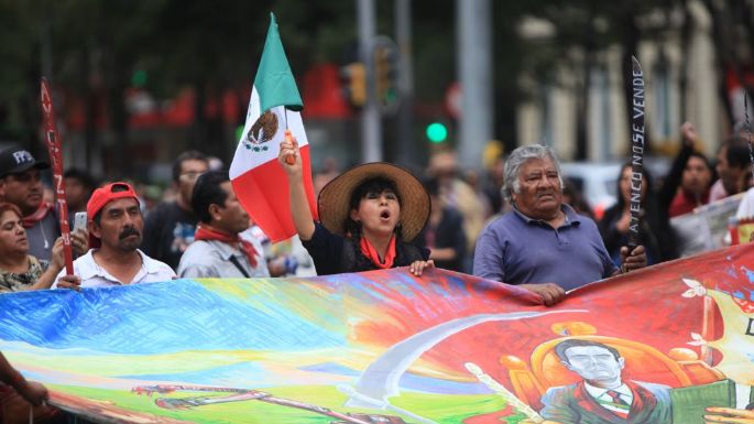 "Tierra sí, aviones no", la exigencia de Atenco ante consulta por el NAIM