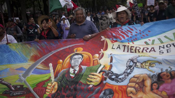 "Tierra sí, aviones no", la exigencia de Atenco ante consulta por el NAIM