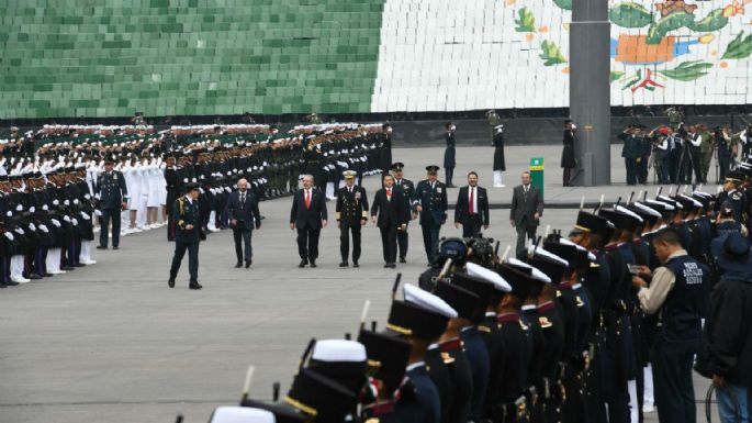 El último desfile militar encabezado por Enrique Peña Nieto (fotogalería)