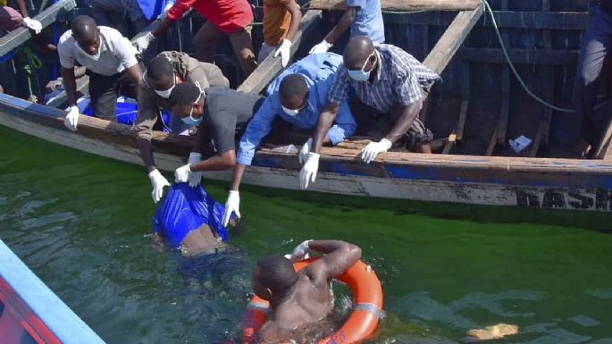 Naufragio de ferry en Tanzania deja más de 100 muertos