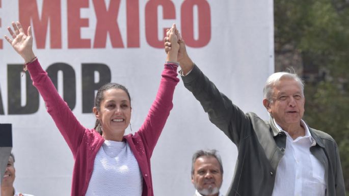 "Nunca jamás", uso del Ejército para reprimir, dice AMLO en la Plaza de las Tres Culturas