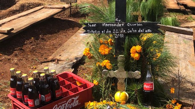 Día de Muertos en Romerillo: entre la tradición y la Coca Cola