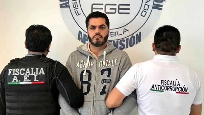 Previo a contraer nupcias, detienen en el AICM a Felipe Patjane, alcalde de Tehuacán