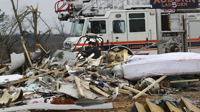 Tornado deja 23 muertos en Alabama; temen que la cifra aumente (Fotogalería)