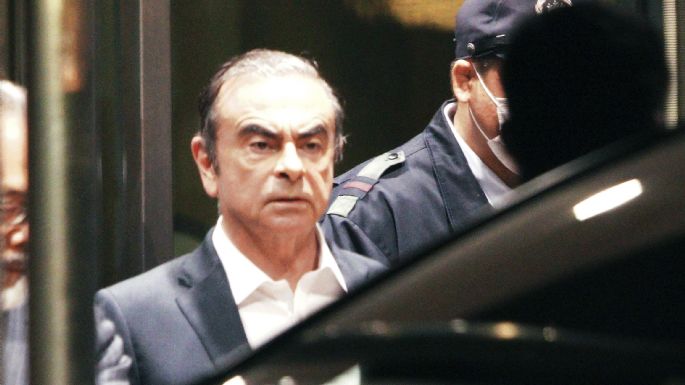 Ponen en libertad a expresidente de Nissan tras pagar fianza de 4.5 mdd