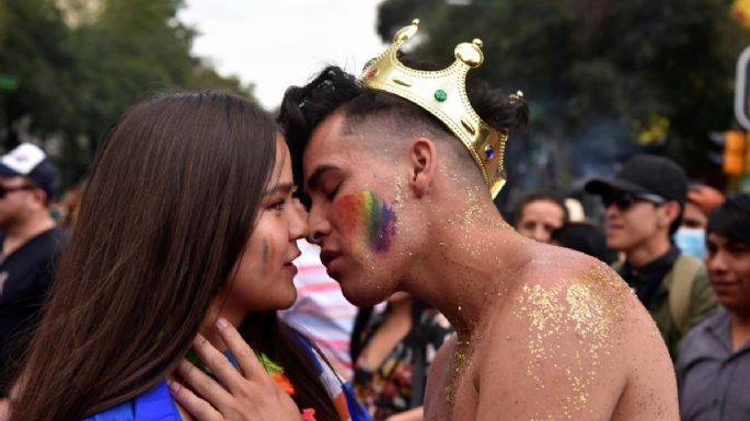 Congrega a miles la marcha del orgullo en la CDMX