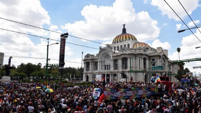 Congrega a miles la marcha del orgullo en la CDMX