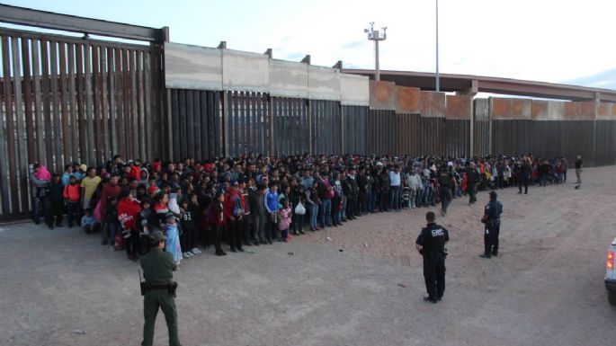 Detención de niños migrantes no acompañados en frontera de EU aumentó 80%: CBP