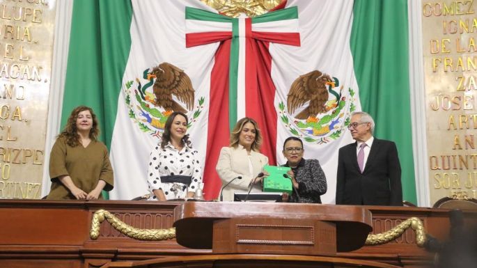 Claudia Sheinbaum envía su primer informe de gobierno al Congreso de la CDMX