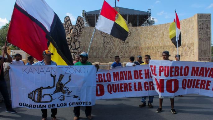 Protestan contra instalación de megagranja porcina de empresa que patrocina cumbre de Premios Nobel