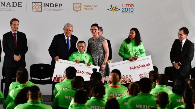 Gobierno entrega apoyos económicos a atletas parapanamericanos de Lima 2019