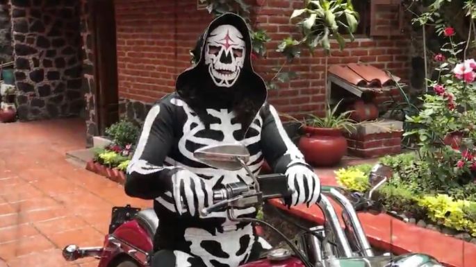 Muere el luchador La Parka a los 54 años