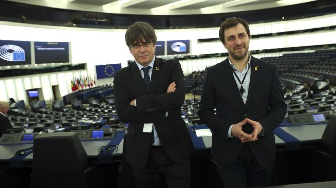 Puigdemont y Comín se estrenan como eurodiputados tras largo proceso judicial