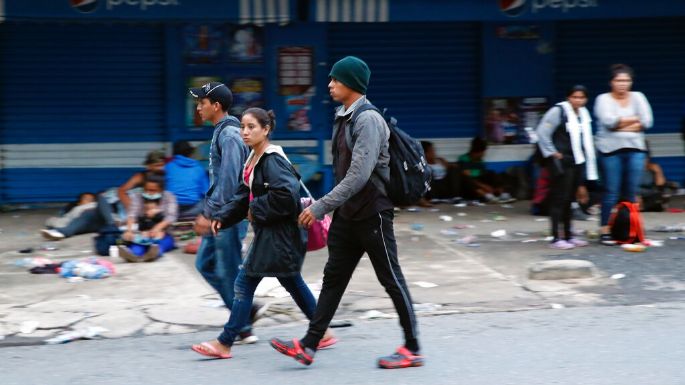 'Rara” la caravana que partió de Honduras; AMLO la relaciona con elección en EU