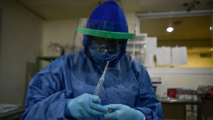 Pakistán tiene "indicios claros" de una quinta ola de contagios por coronavirus