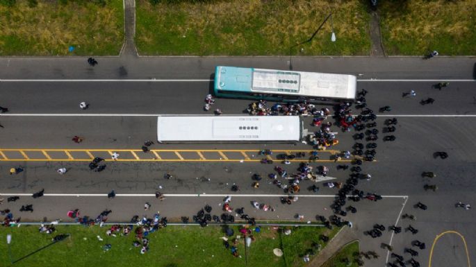 México celebra disolución de caravana migrante fuera de la frontera