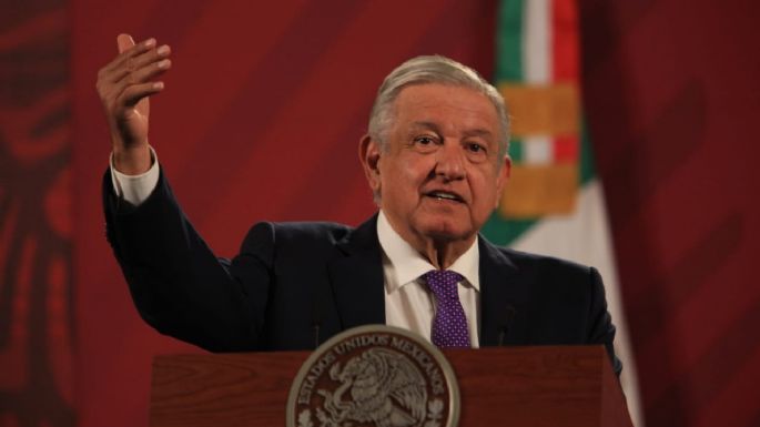 De haber ganado el PRI o el PAN en 2018, a fin de sexenio ya no existirían Pemex y CFE: AMLO