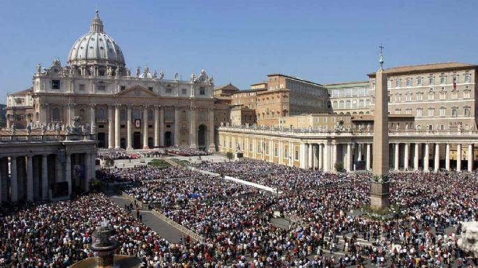 Detienen e ingresan en un psiquiátrico a un conductor tras saltarse los controles del Vaticano