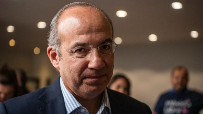 AMLO descarta exhortar a la CPI a resolver denuncia contra Calderón