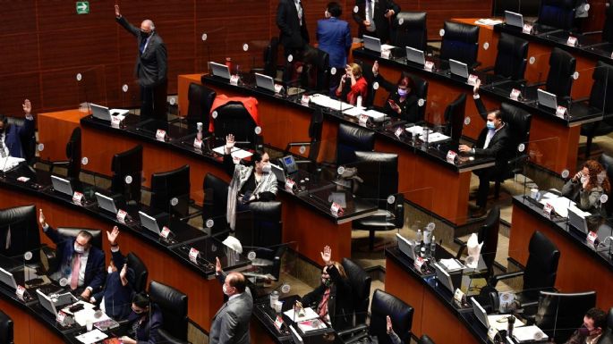 Senado aprueba traspaso de puertos de SCT a la Marina