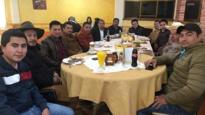 Nuevas fotos vinculan a 'El Moco” con funcionarios y operadores de Barbosa