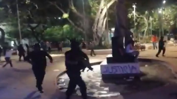 Se señalan unos a otros en QR por disparos en protesta feminista en Cancún