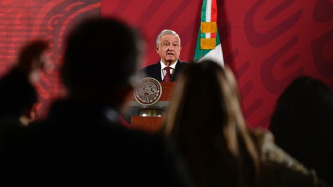 AMLO al INE: se rayaron con el presupuesto, sí les alcanza para elección y consulta