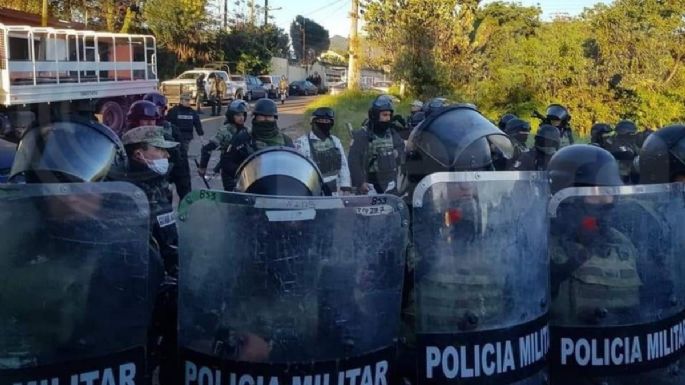 Guardia Nacional desaloja al SME de subestación en Huauchinango; hay 6 detenidos