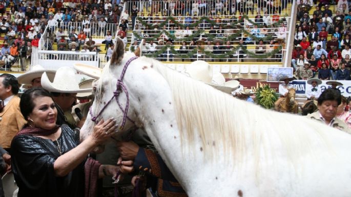 Murió la cantante y actriz Flor Silvestre a los 90 años