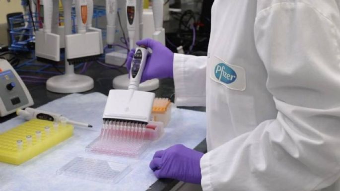 Comité de expertos recomienda a la FDA aprobar de forma urgente la vacuna de Pfizer