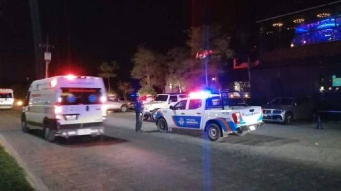 Aristóteles Sandoval fue asesinado por la espalda en el bar Distrito 5; empleados limpiaron la escena: Fiscalía