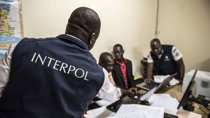 Interpol emite alerta naranja por probable robo o falsificación de vacunas contra covid-19