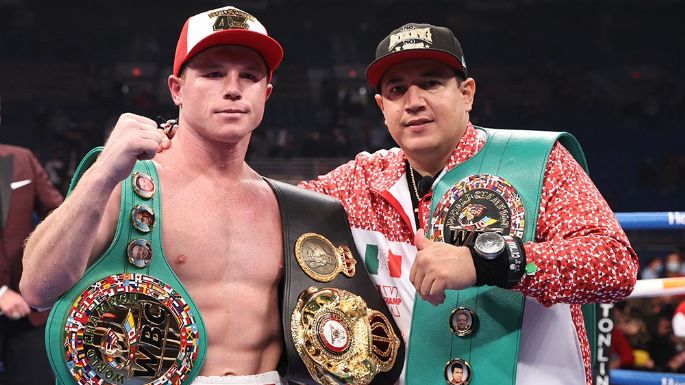 Canelo somete a Smith y conquista los títulos super medianos CMB y AMB