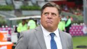 América cesa a Miguel Herrera por sus 'actitudes dentro de la cancha'