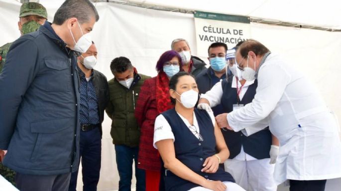 Llegan a Coahuila las primeras 8 mil 775 vacunas para médicos