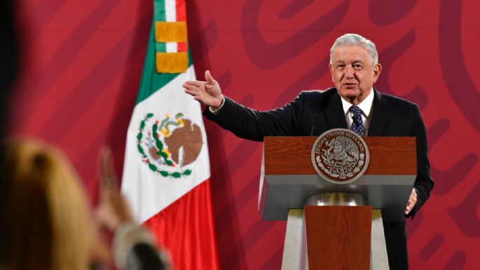 AMLO: familia de médico sí se vacunó indebidamente por influyentismo