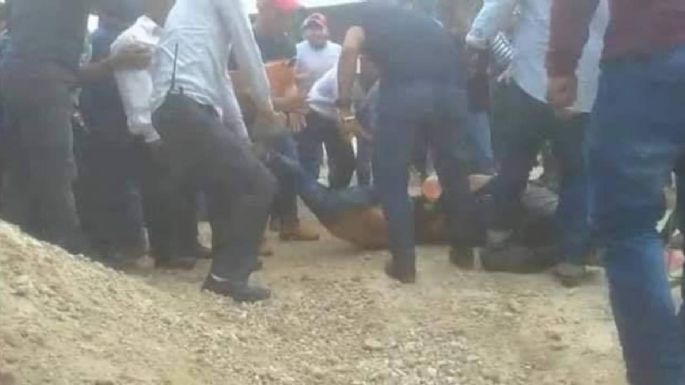 Pobladores de Ocosingo queman vivos a dos hombres acusados de asesinato