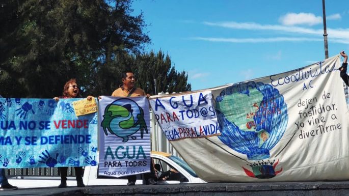 Entregan casi 200 mil firmas para modificar la Ley General de Aguas