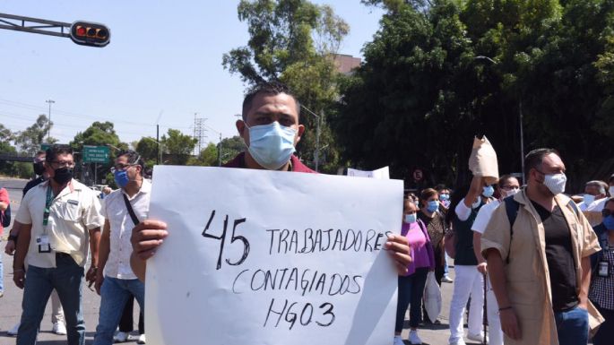 Bloquean Calzada Vallejo por falta de insumos en el Hospital La Raza