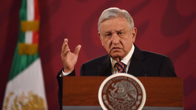 AMLO renuncia a tiempos oficiales en radio y televisión