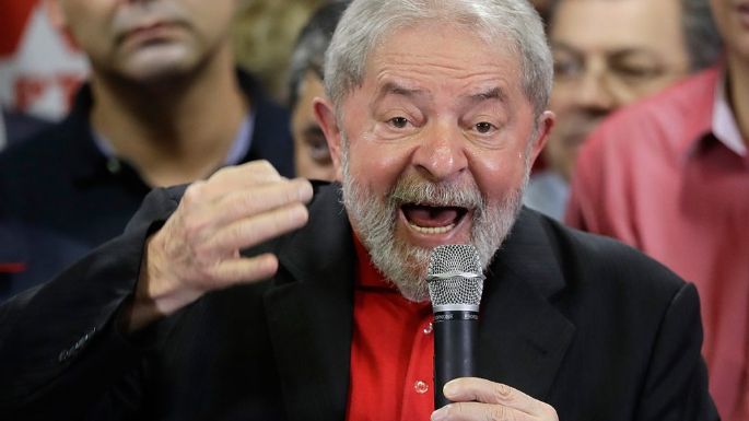 El expresidente Lula da Silva alerta de un 'golpe militar” en Brasil