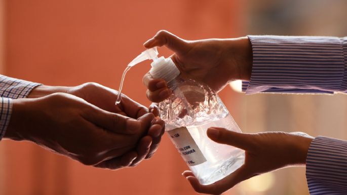 Alertan en EU contra gel fabricado en México por contener metanol tóxico