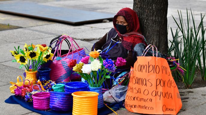 La actividad económica se desplomó 19.7% en abril, su peor registro de la historia